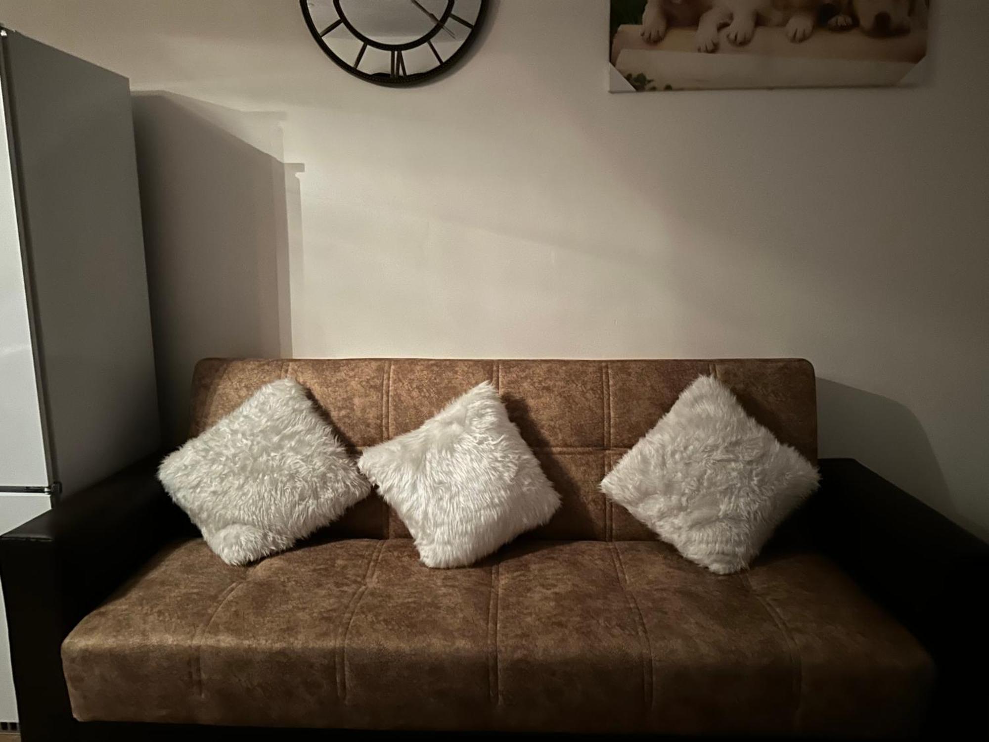 City Lodge Excel Лондон Екстериор снимка
