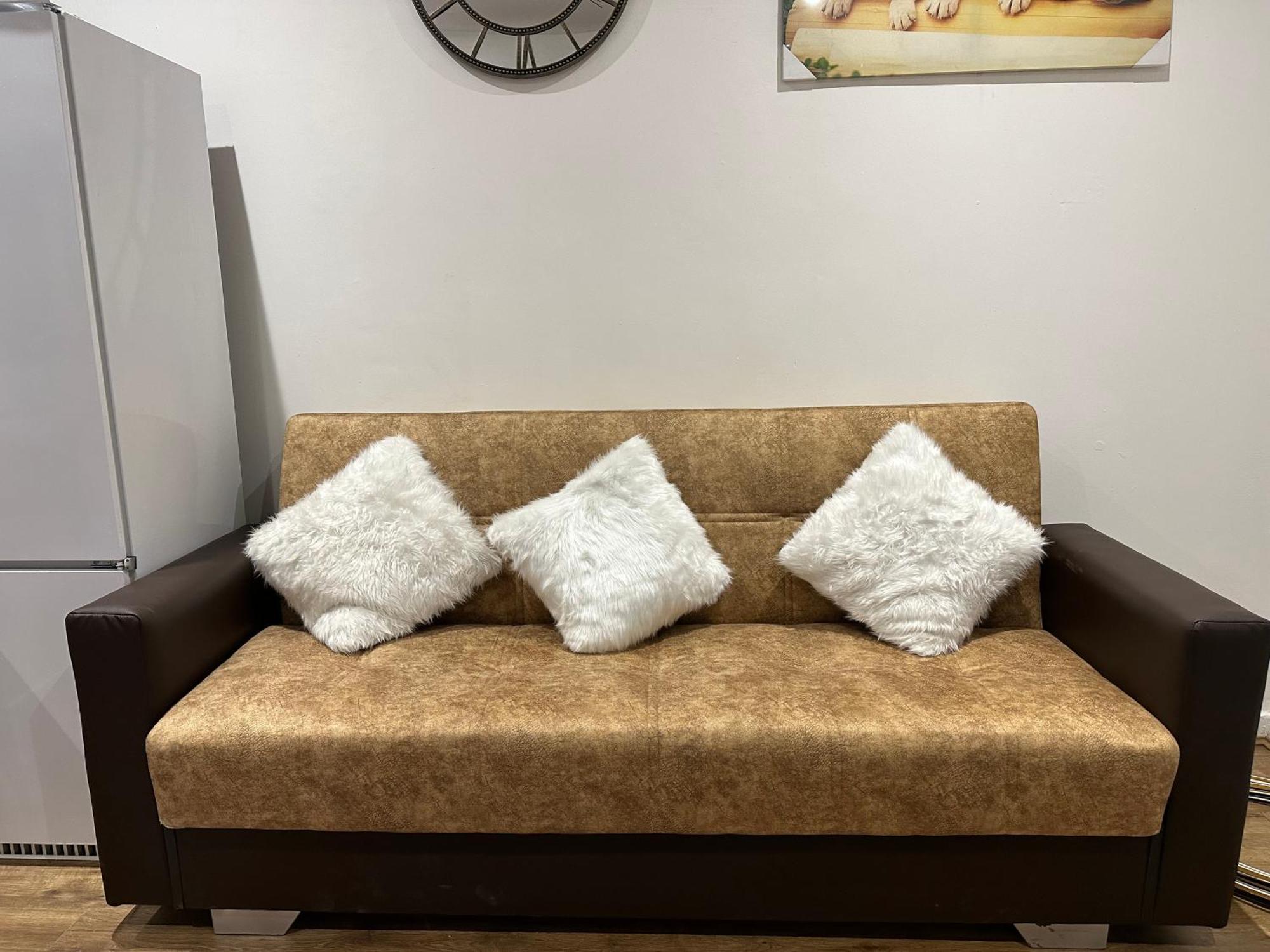 City Lodge Excel Лондон Екстериор снимка
